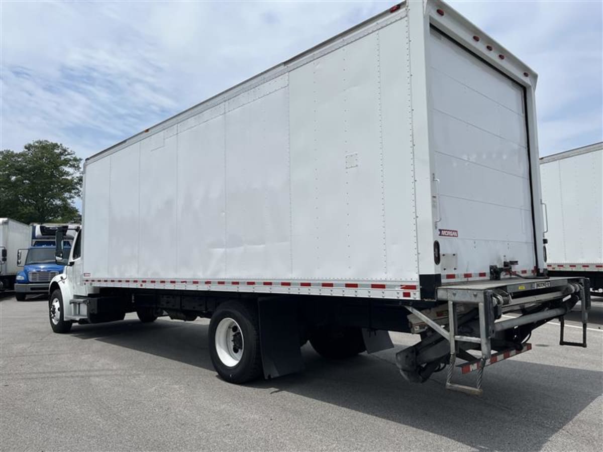 2020 Freightliner/Mercedes M2 106 241378