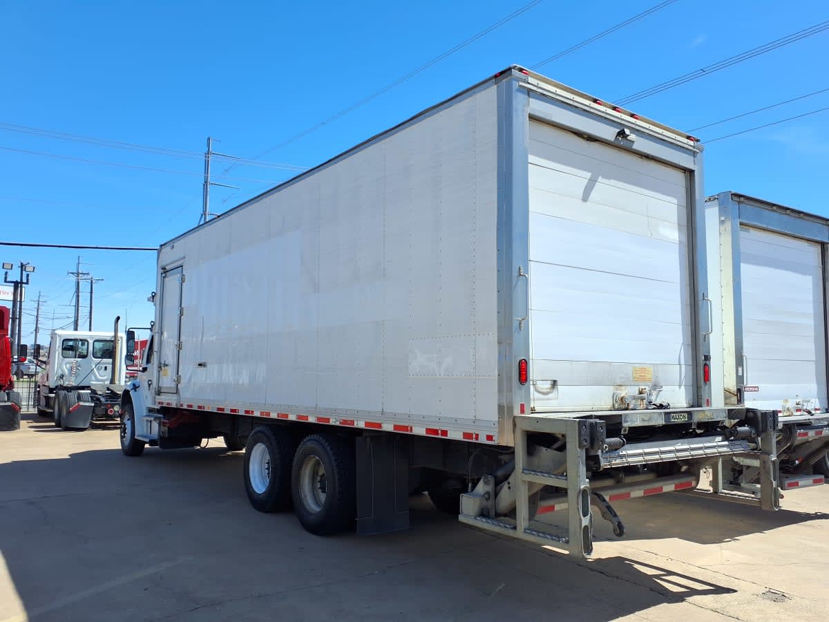 2020 Freightliner/Mercedes M2 106 241511