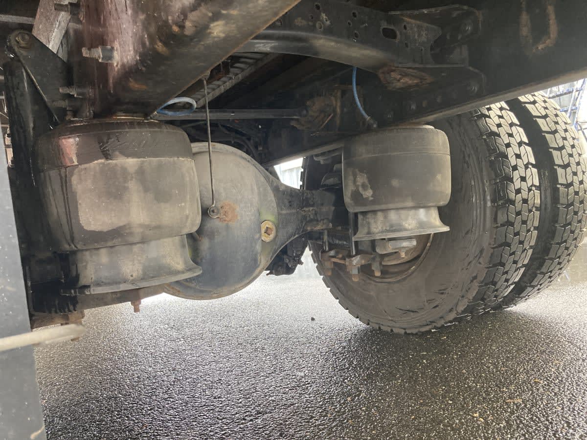 2021 Freightliner/Mercedes M2 106 241525