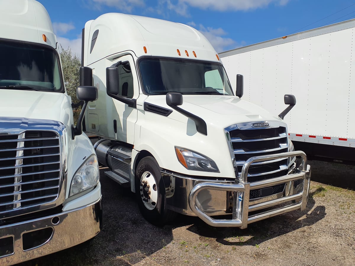 2020 Freightliner/Mercedes NEW CASCADIA 126 241601