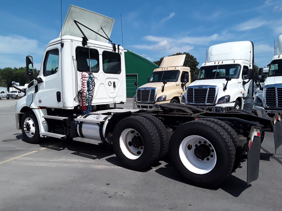 2020 Freightliner/Mercedes NEW CASCADIA PX12664 241610