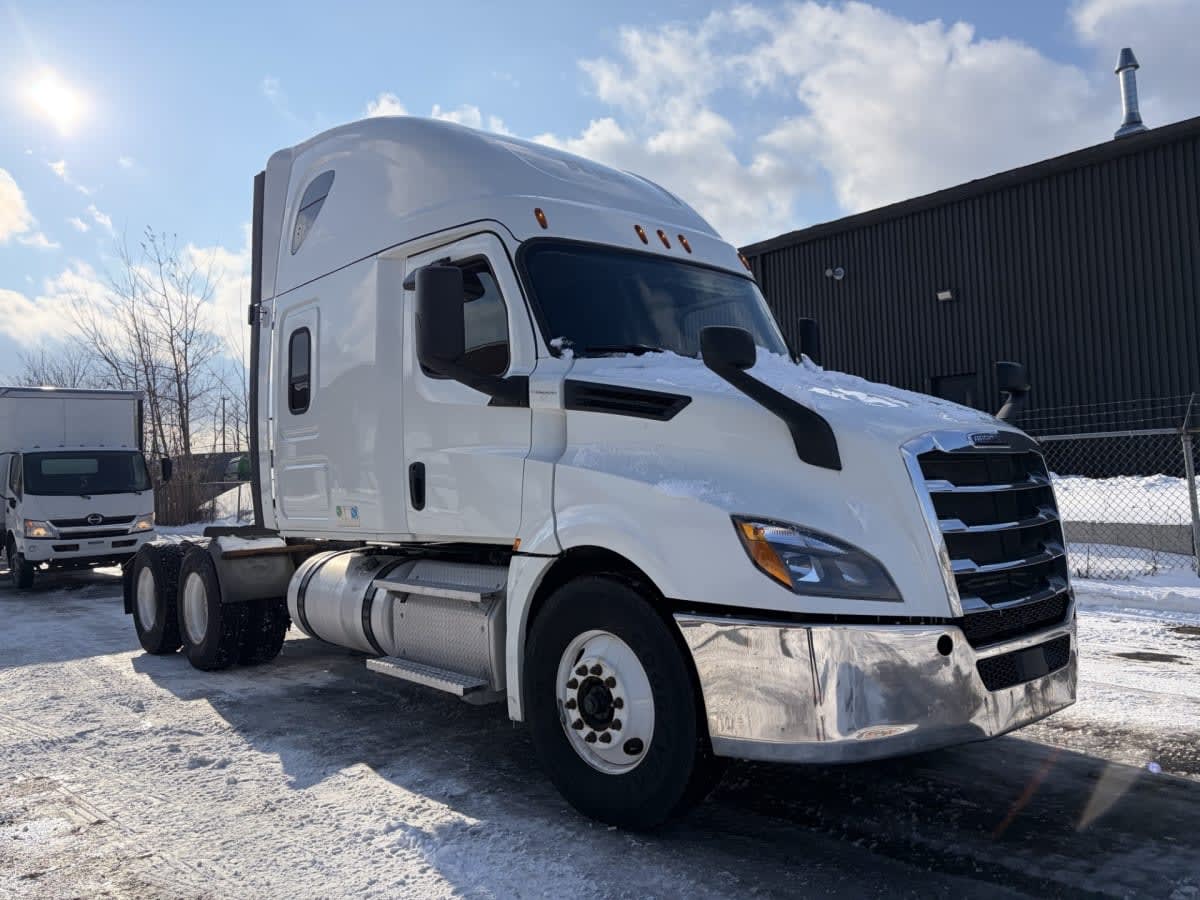 2020 Freightliner/Mercedes NEW CASCADIA 126 241650