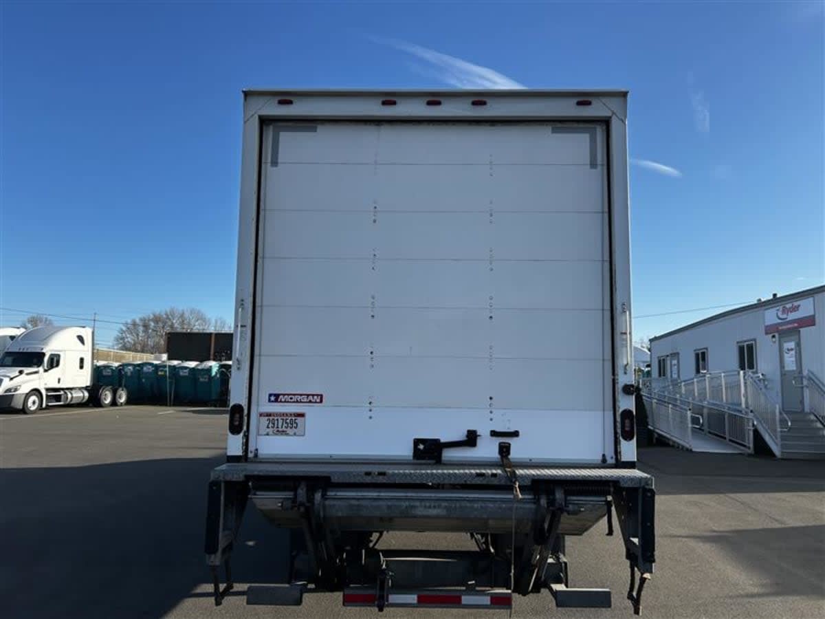 2020 Freightliner/Mercedes M2 106 241726