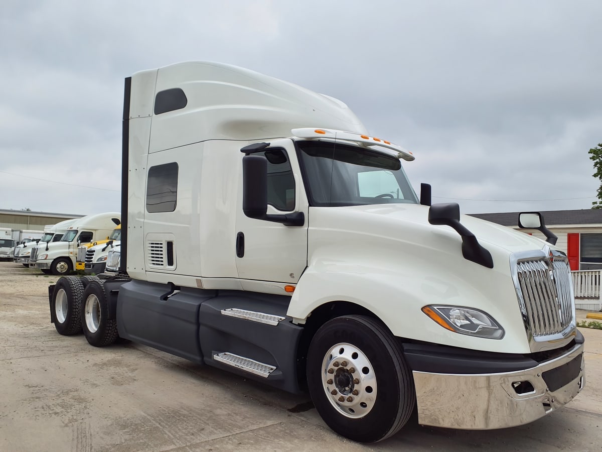 2020 Navistar International LT625 SLPR CAB 241741