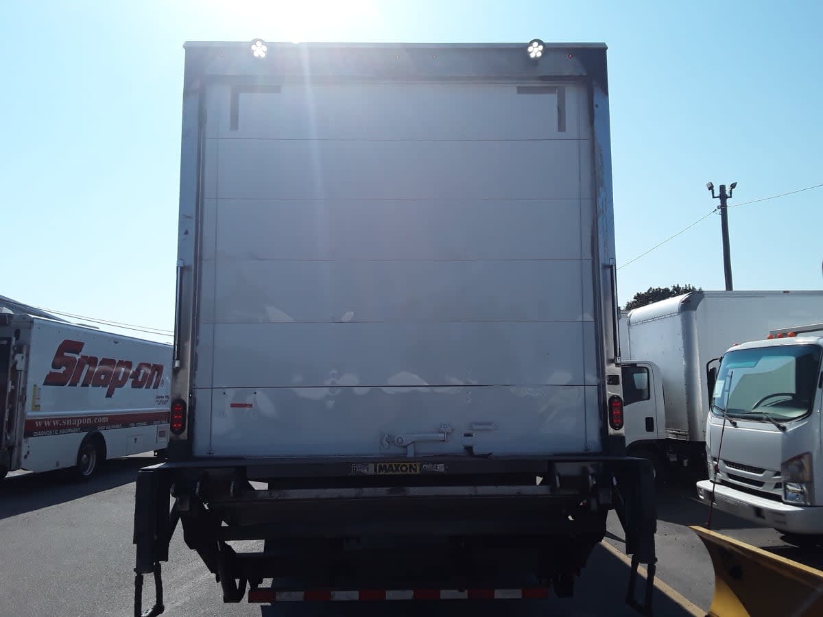 2020 Freightliner M2 106 241770