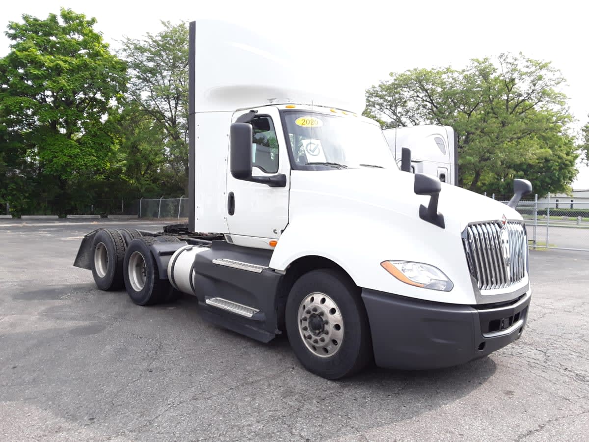 2020 Navistar International LT625 DAYCAB T/A 241849