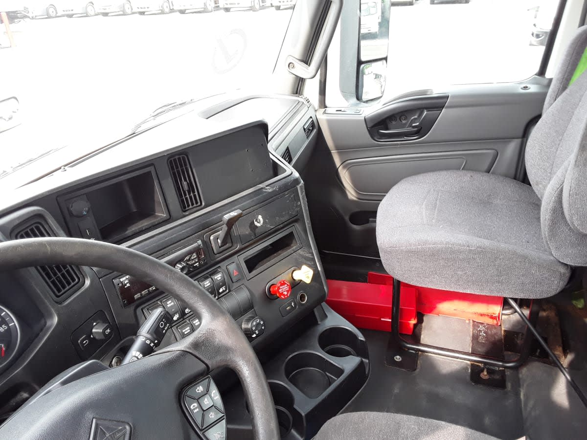 2020 Navistar International LT625 DAYCAB T/A 241849