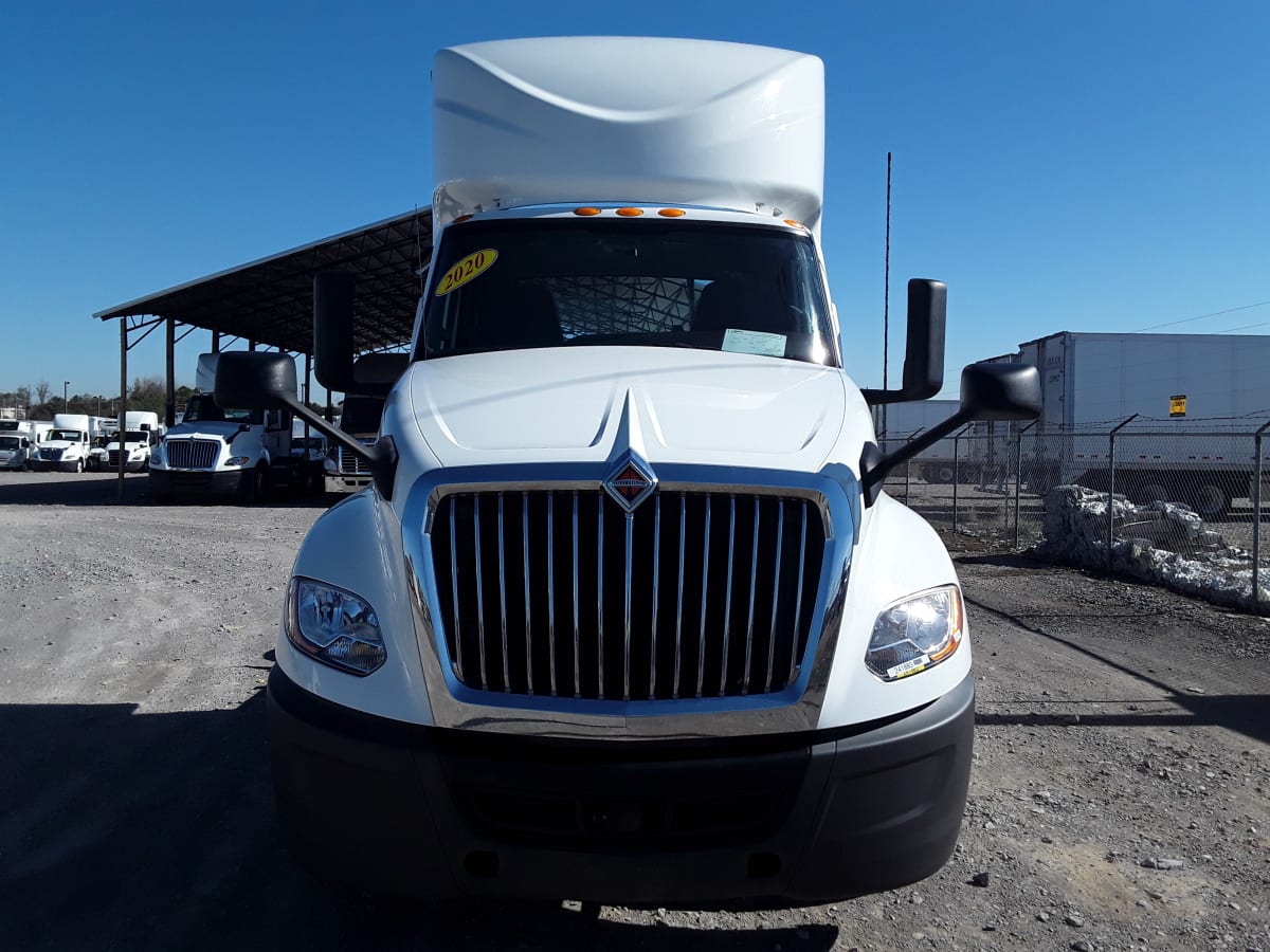 2020 Navistar International LT625 DAYCAB T/A 241883