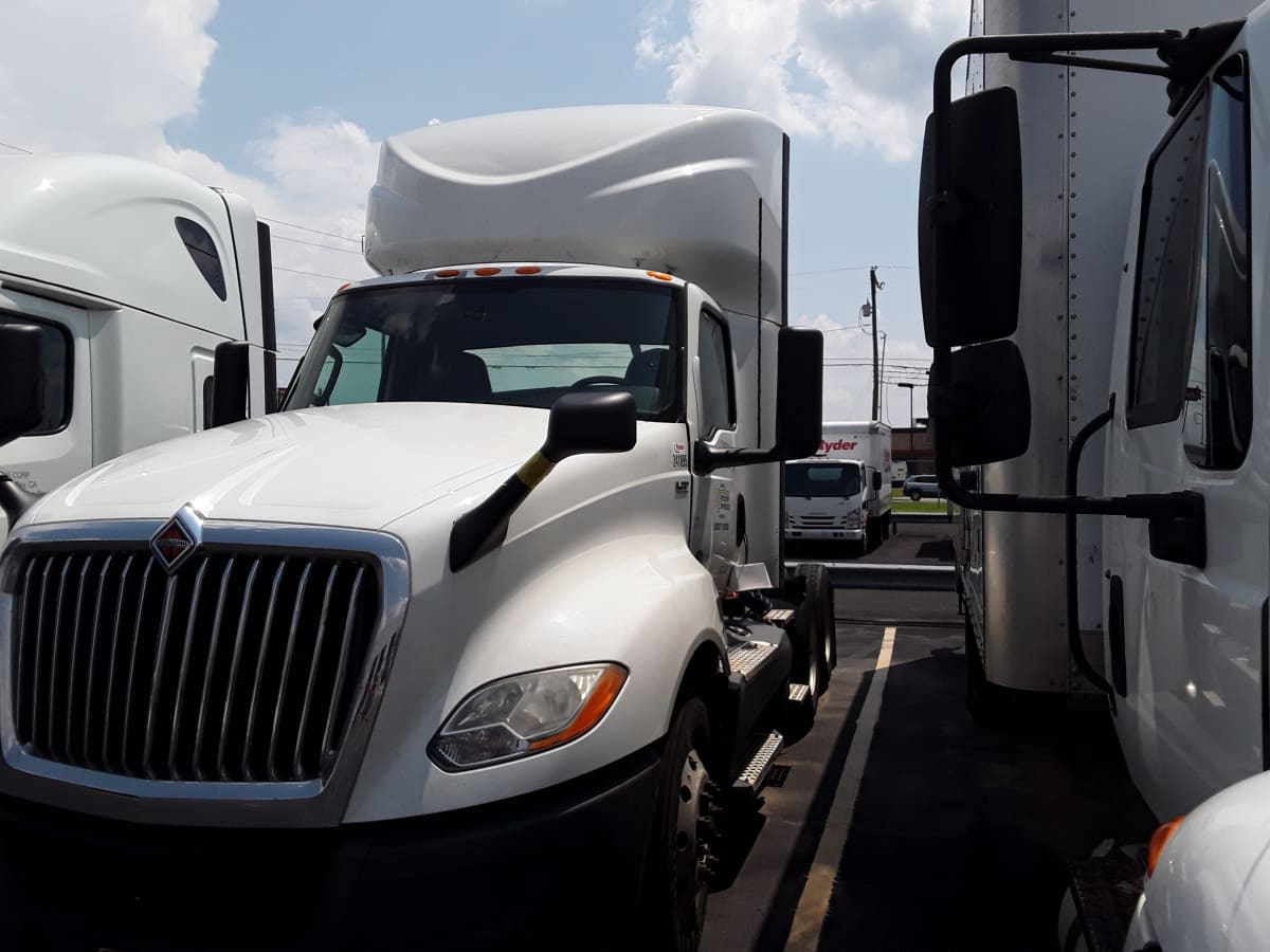 2020 NAVISTAR INTERNATIONAL LT625 DAYCAB T/A 241895 2020 NAVISTAR INTERNATIONAL LT625 DAYCAB T/A 241895