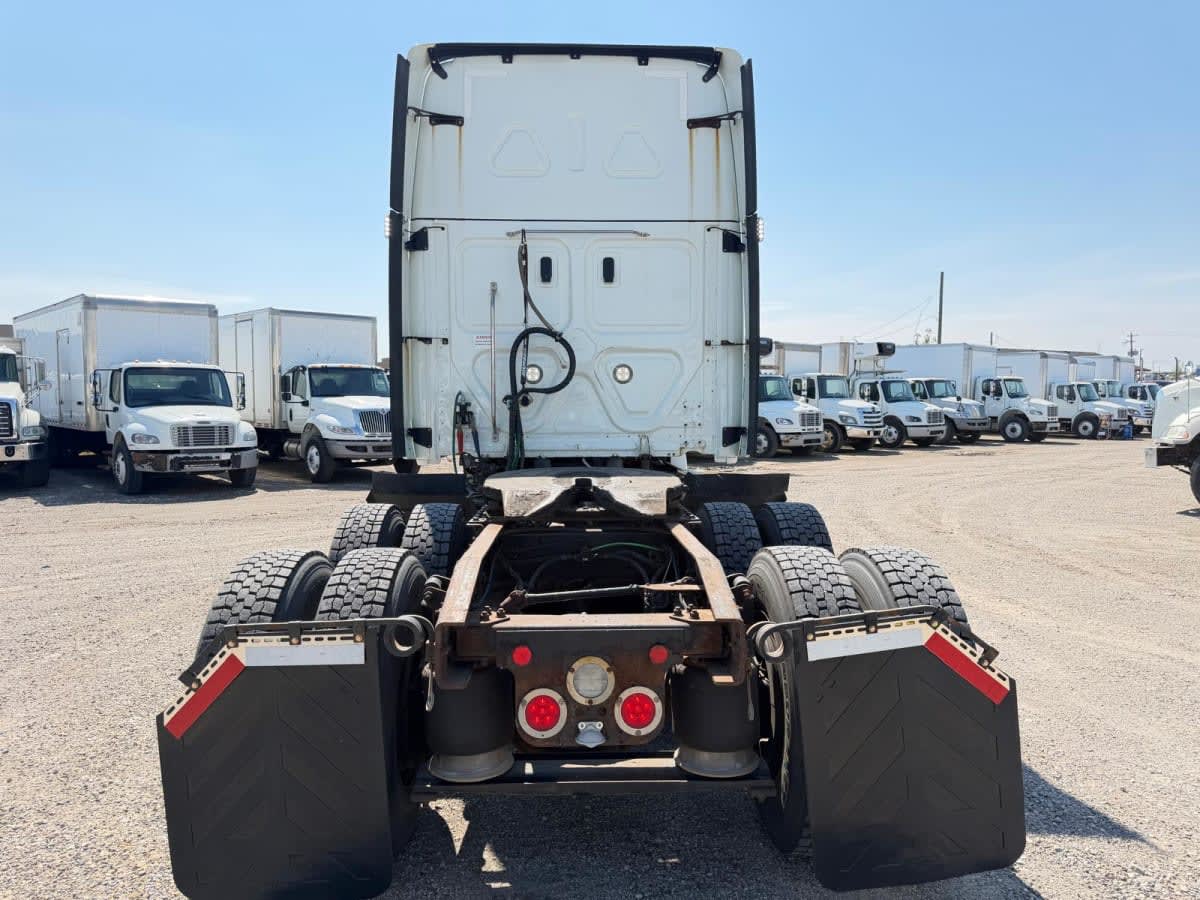 2020 Freightliner/Mercedes NEW CASCADIA 126 241920