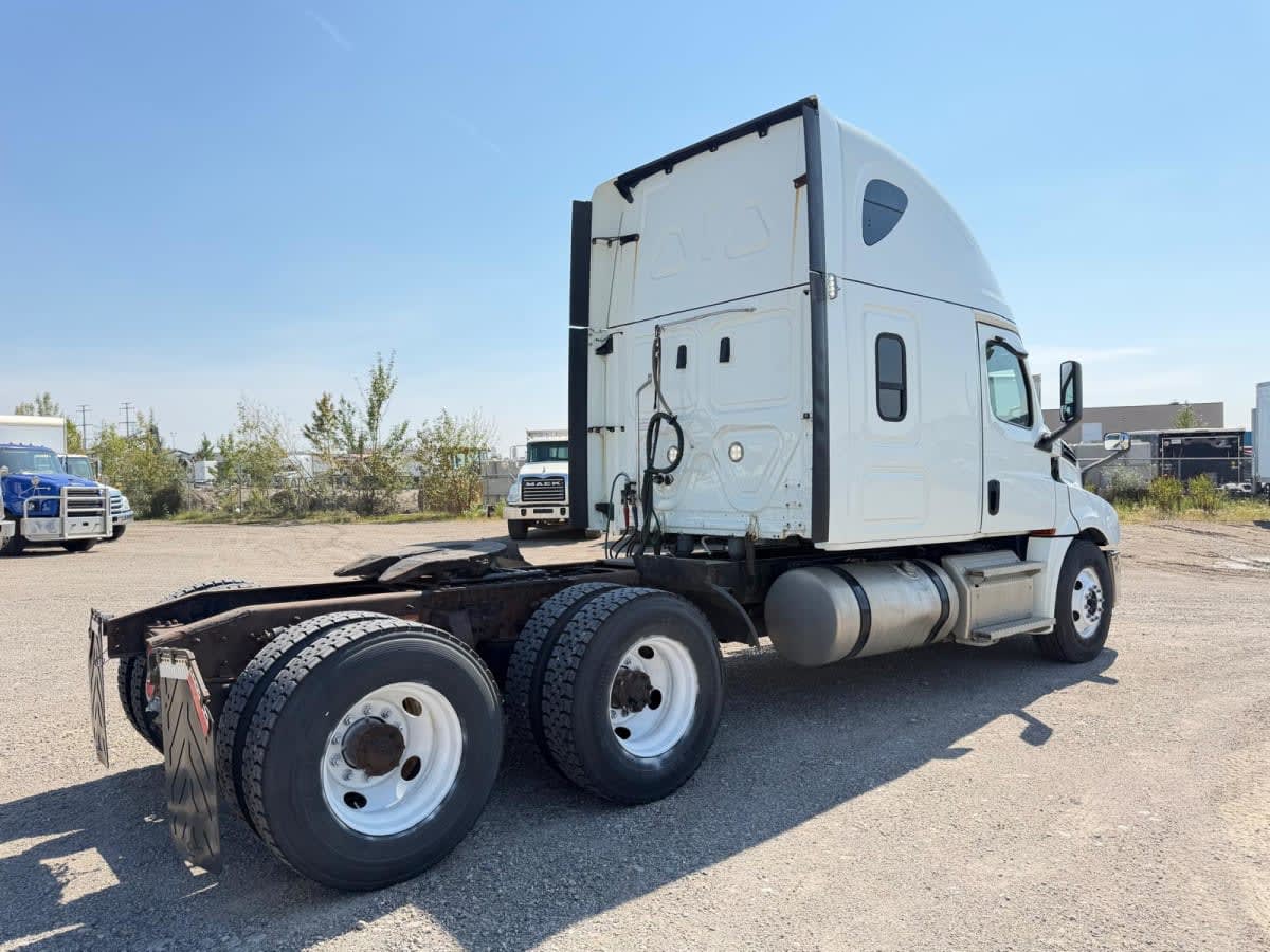 2020 Freightliner/Mercedes NEW CASCADIA 126 241920
