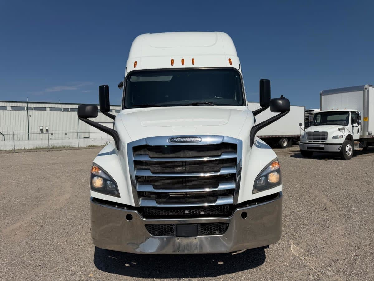2020 Freightliner/Mercedes NEW CASCADIA 126 241920