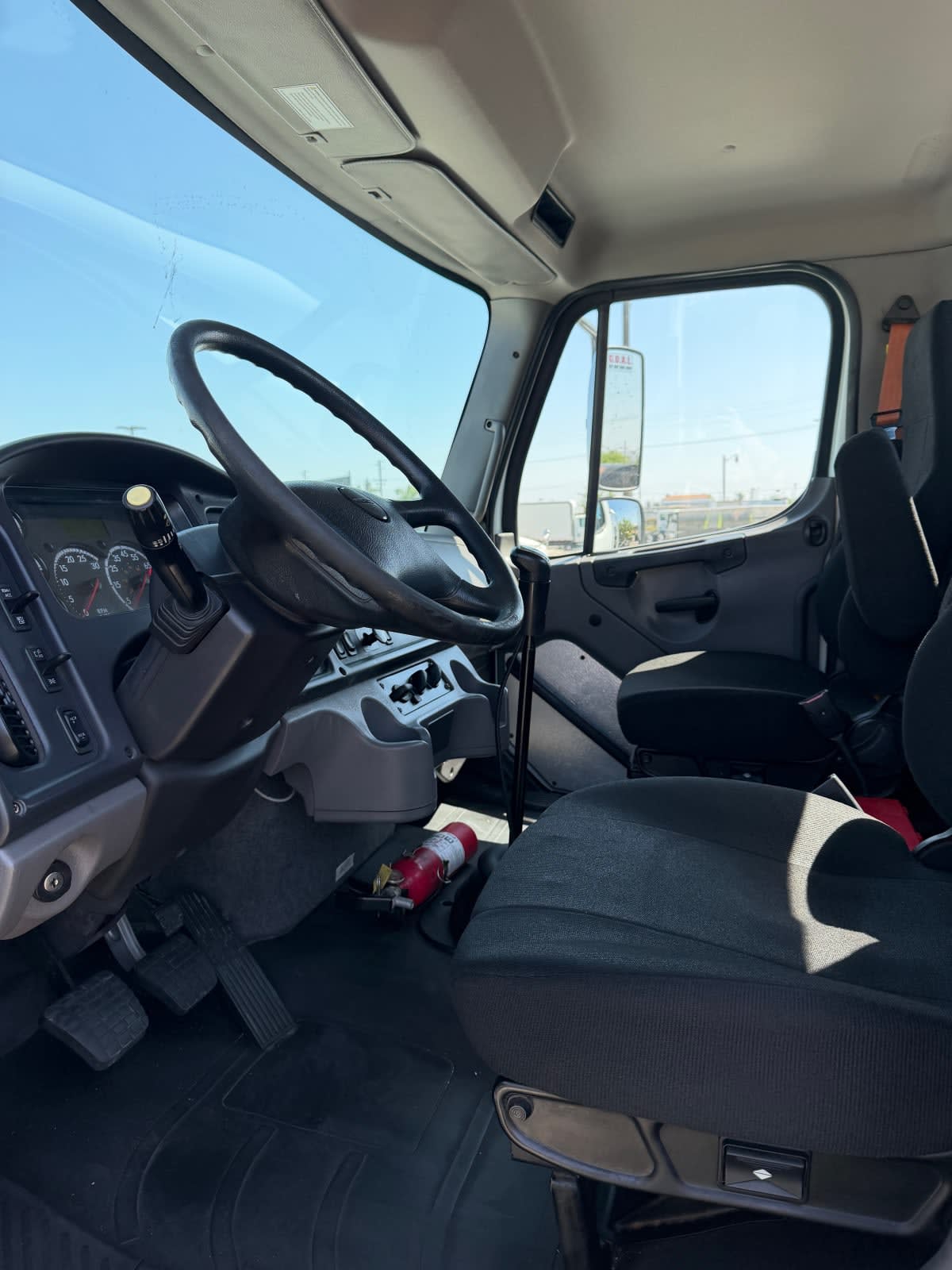2020 Freightliner/Mercedes M2 106 241963