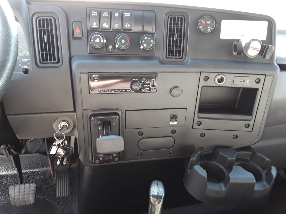 2020 Navistar International MV607 (4X2) 242034