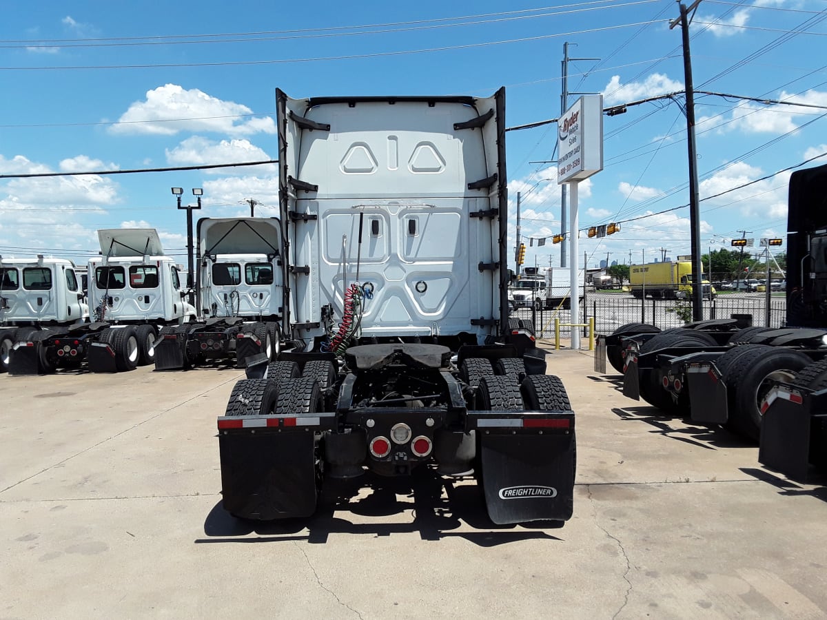 2020 Freightliner/Mercedes NEW CASCADIA PX12664 242038