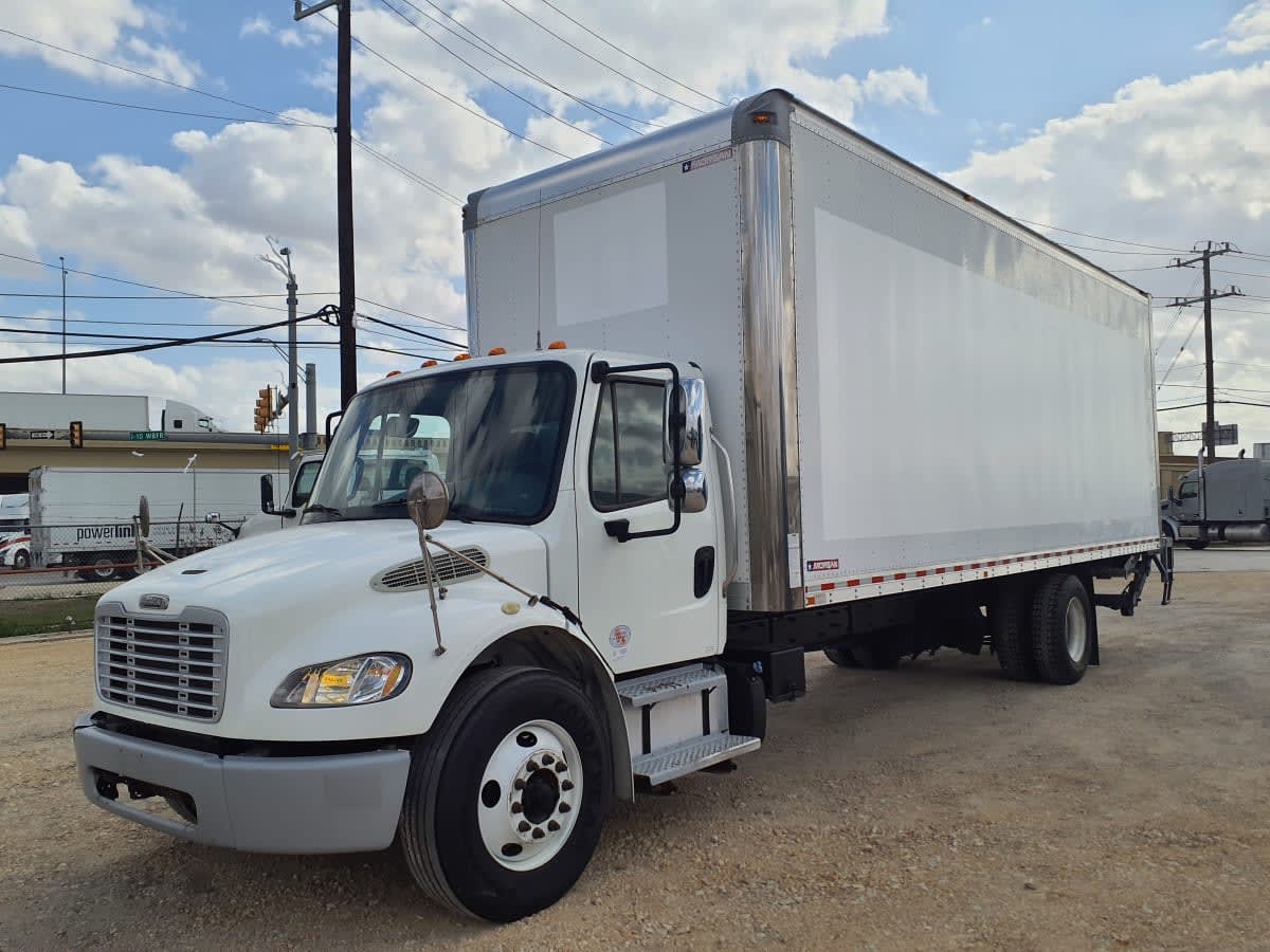 2020 Freightliner/Mercedes M2 106 242044