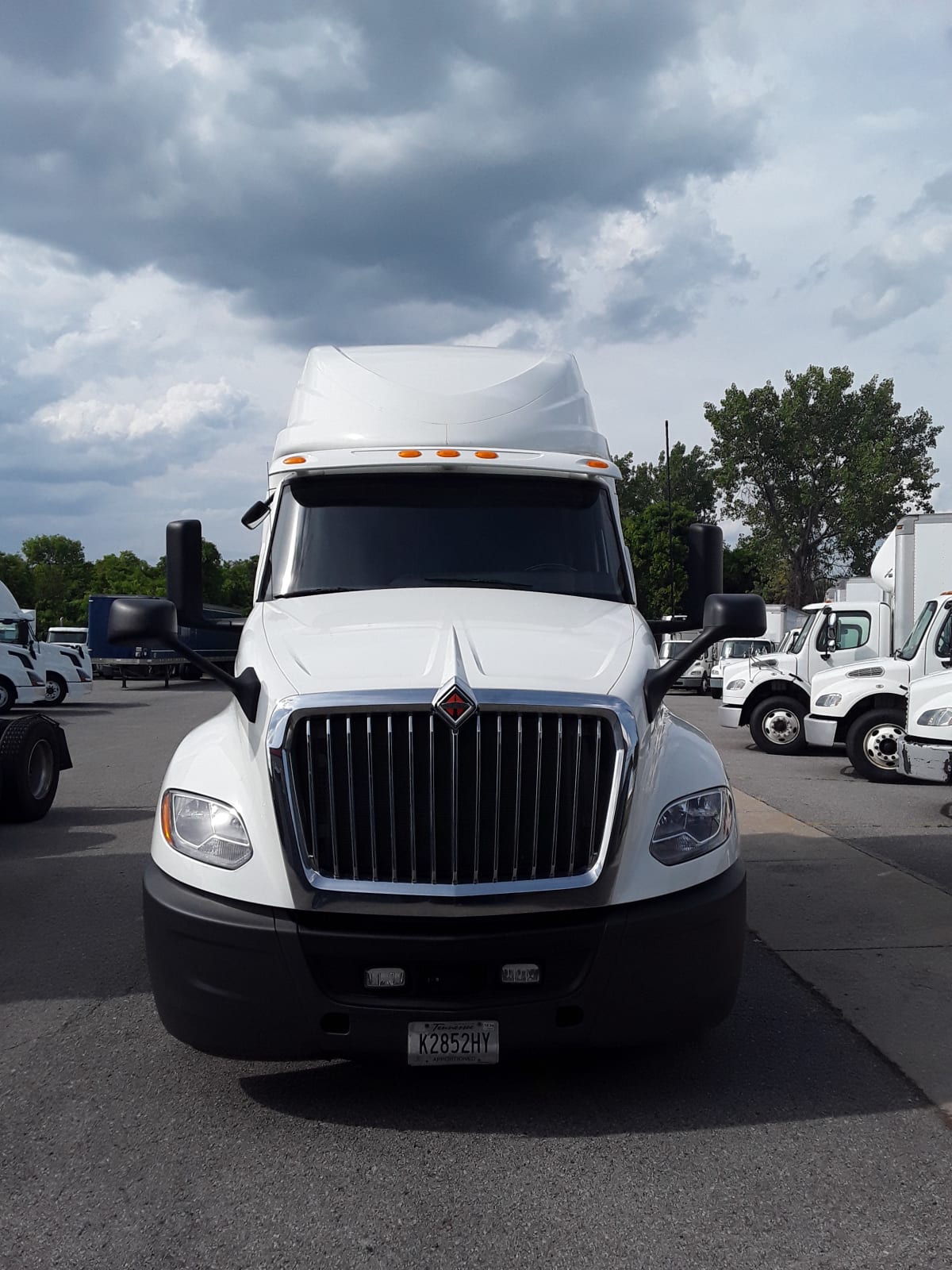 2020 Navistar International LT625 SLPR CAB 242075