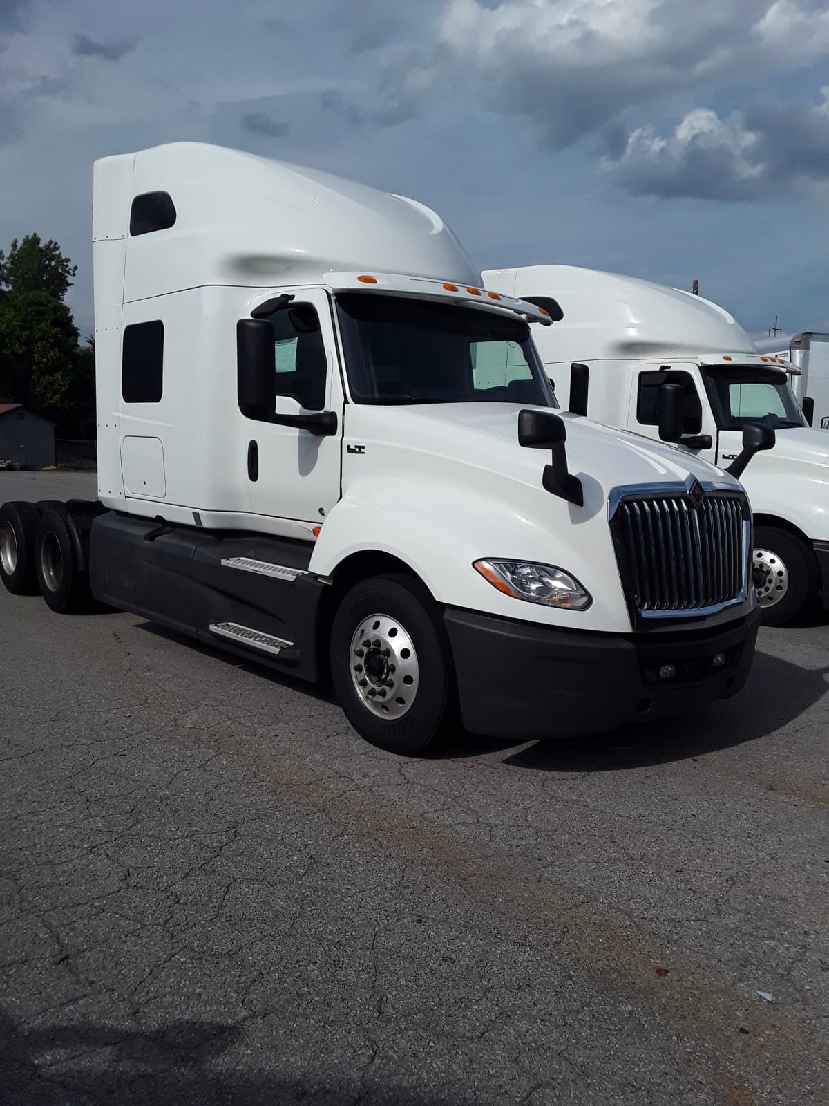 2020 Navistar International LT625 SLPR CAB 242081