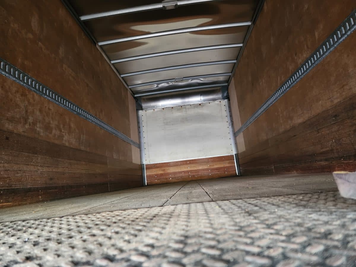 2019 Isuzu NPR 242095