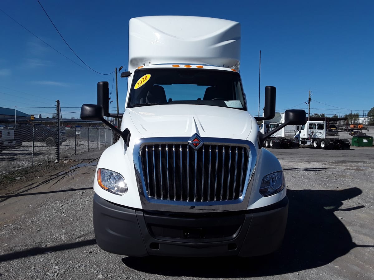 2020 Navistar International LT625 DAYCAB T/A 242099