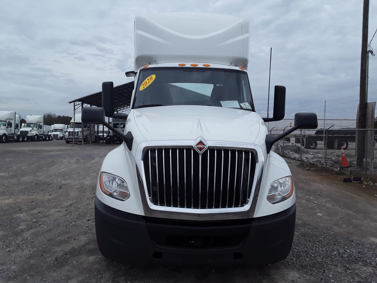 2020 Navistar International LT625 DAYCAB T/A 242111