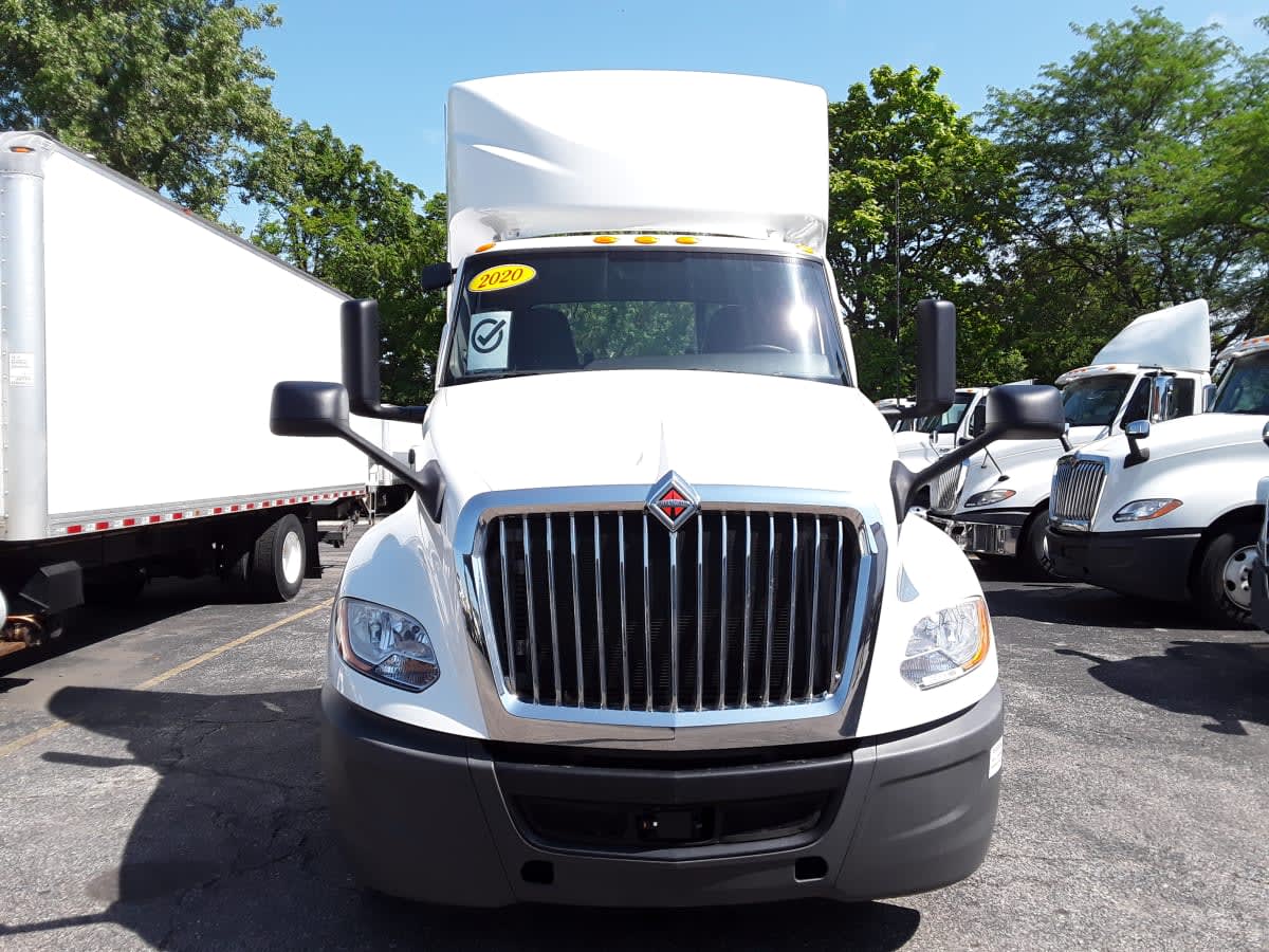 2020 Navistar International LT625 DAYCAB T/A 242116