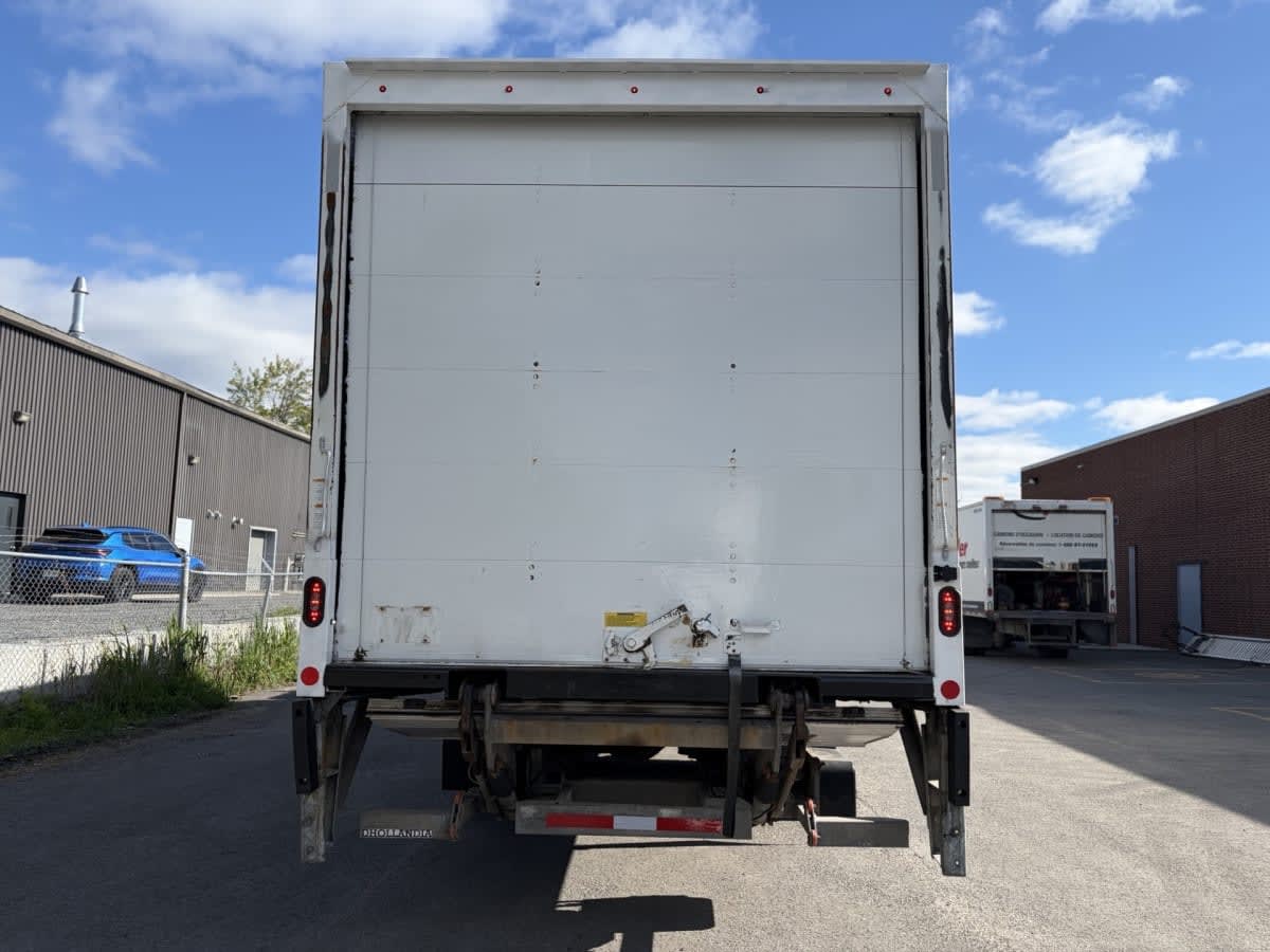 2020 Freightliner/Mercedes M2-112 242128