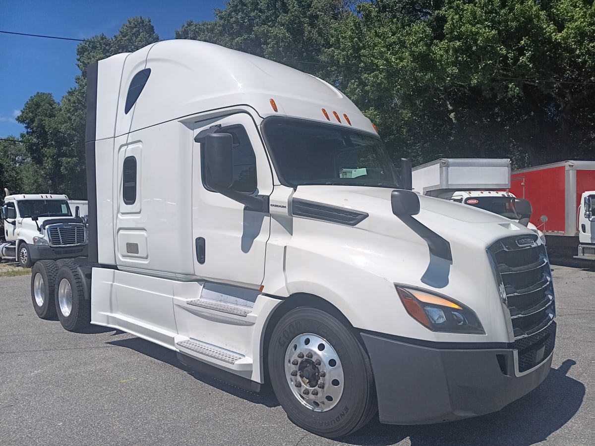 2020 Freightliner/Mercedes NEW CASCADIA PX12664 242154