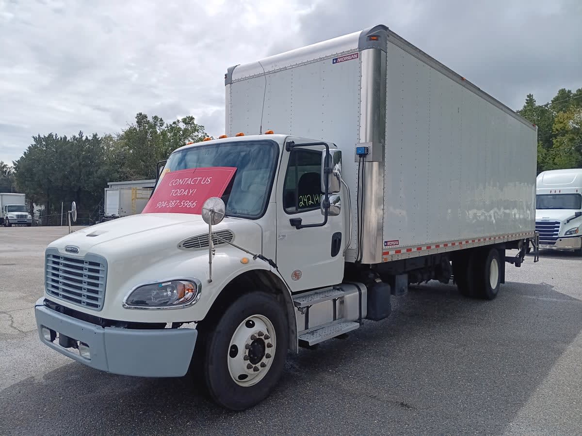 2020 Freightliner M2 106 242190