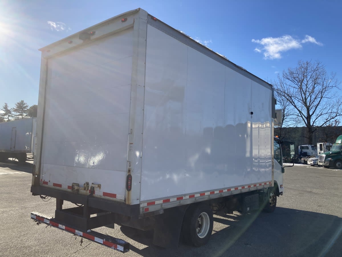 2019 Isuzu NPR 242280