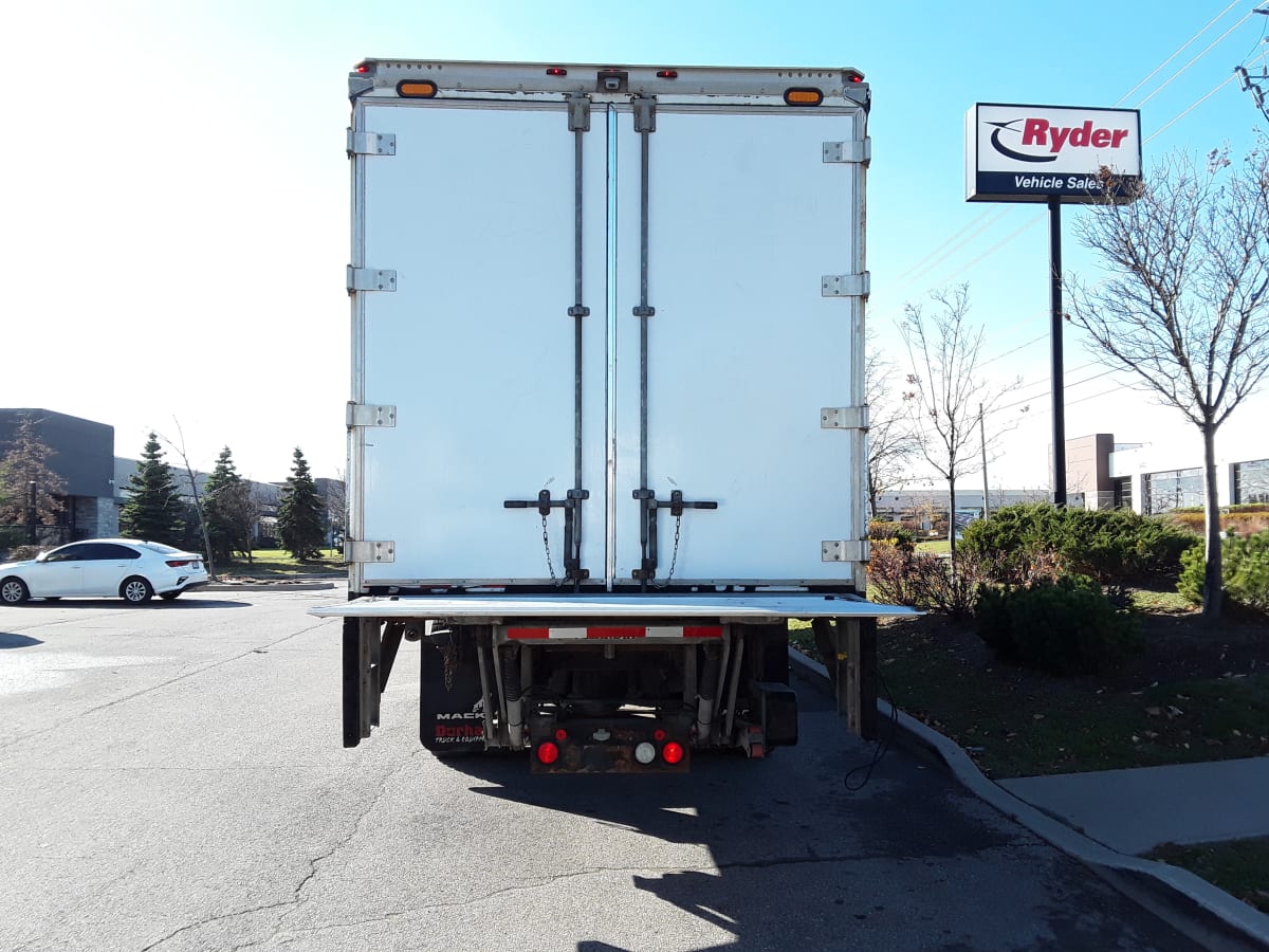 2018 Mack Trucks, Inc. GU813 242374