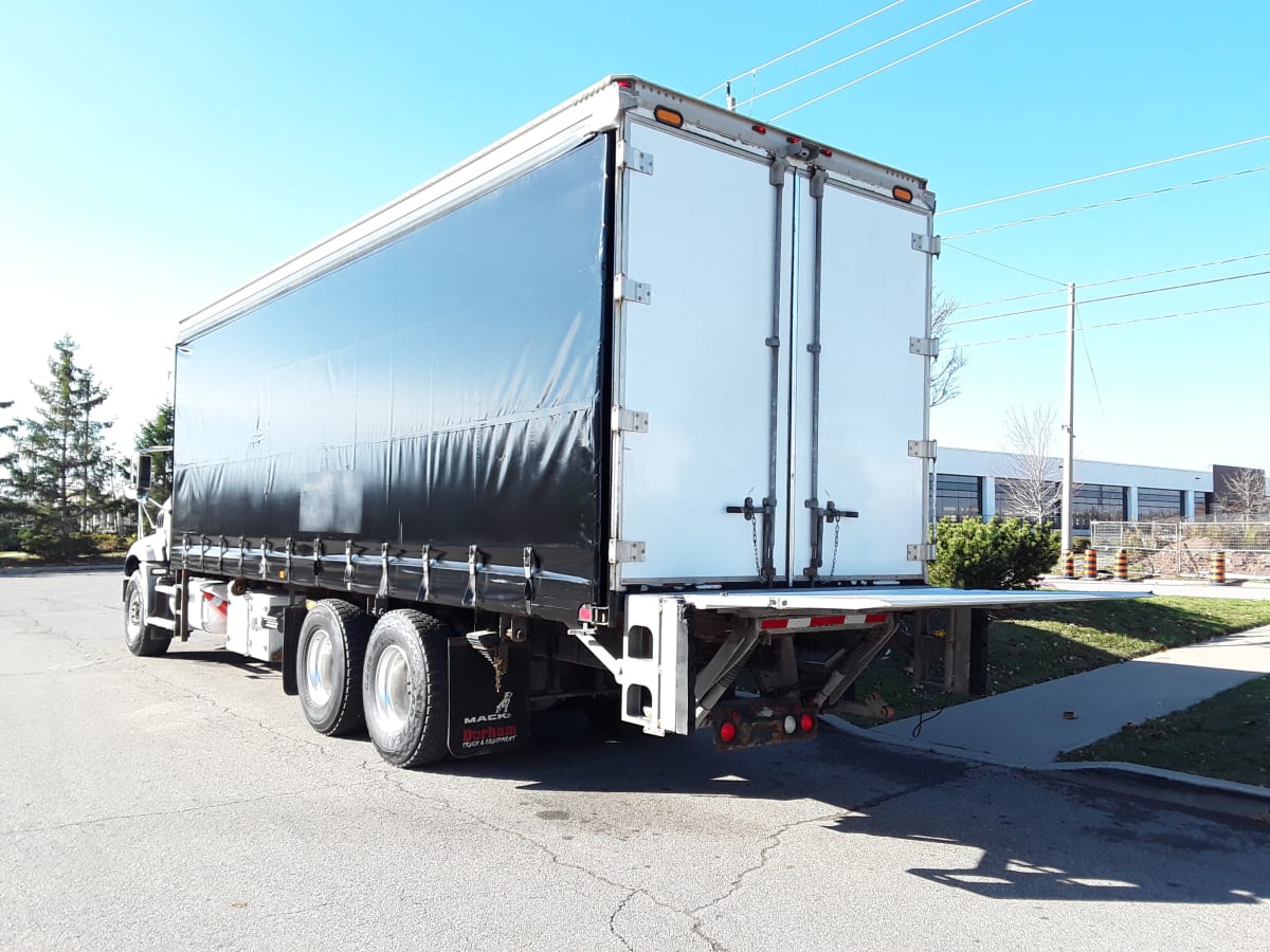 2018 Mack Trucks, Inc. GU813 242374