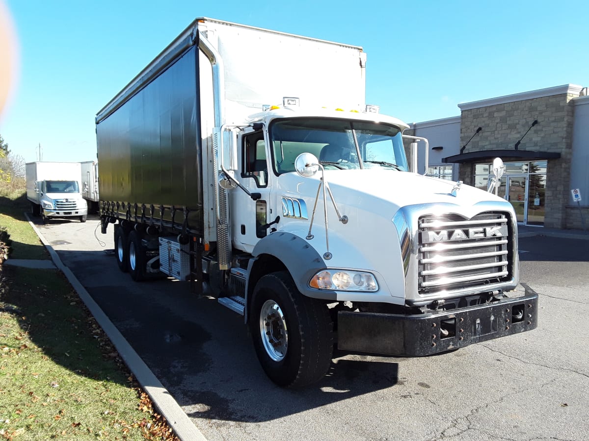 2018 Mack Trucks, Inc. GU813 242374