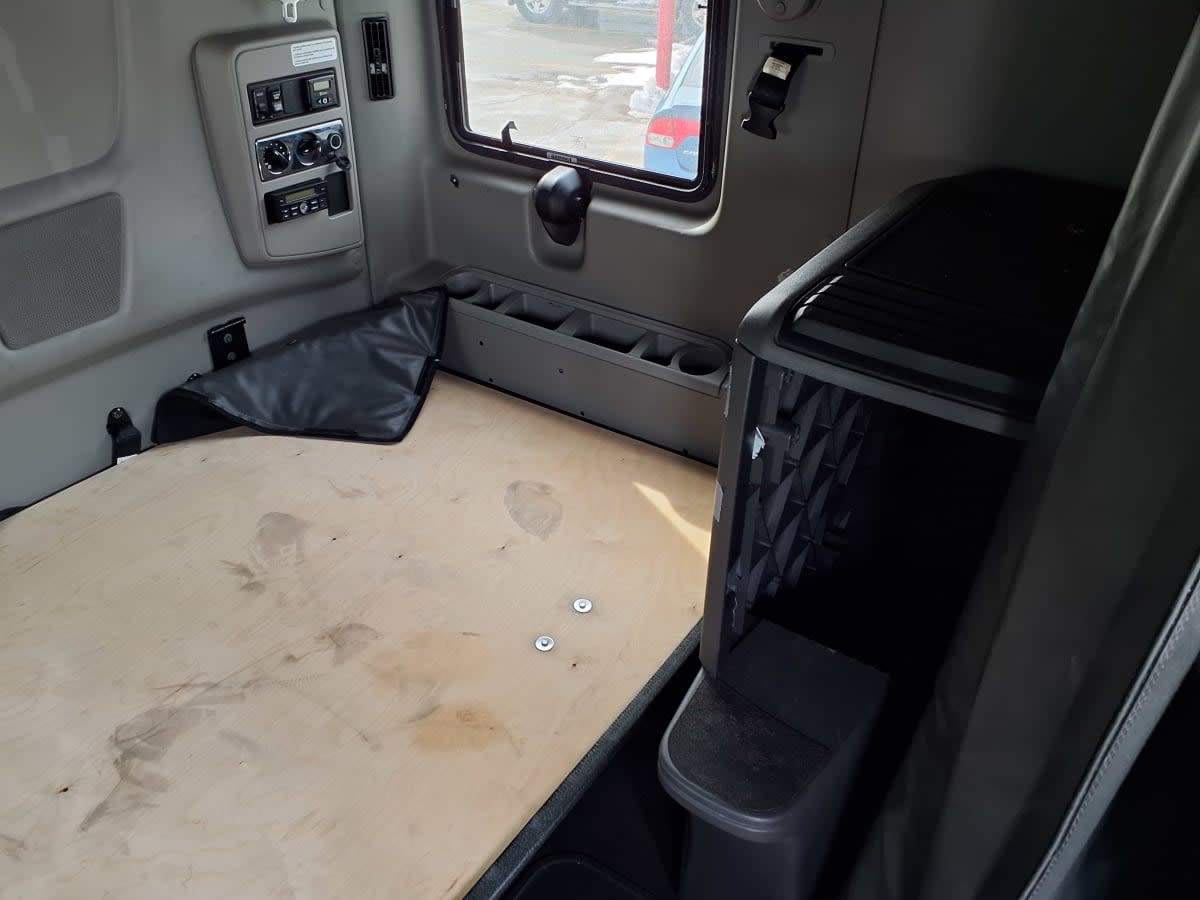 2020 Navistar International LT625 SLPR CAB 242450