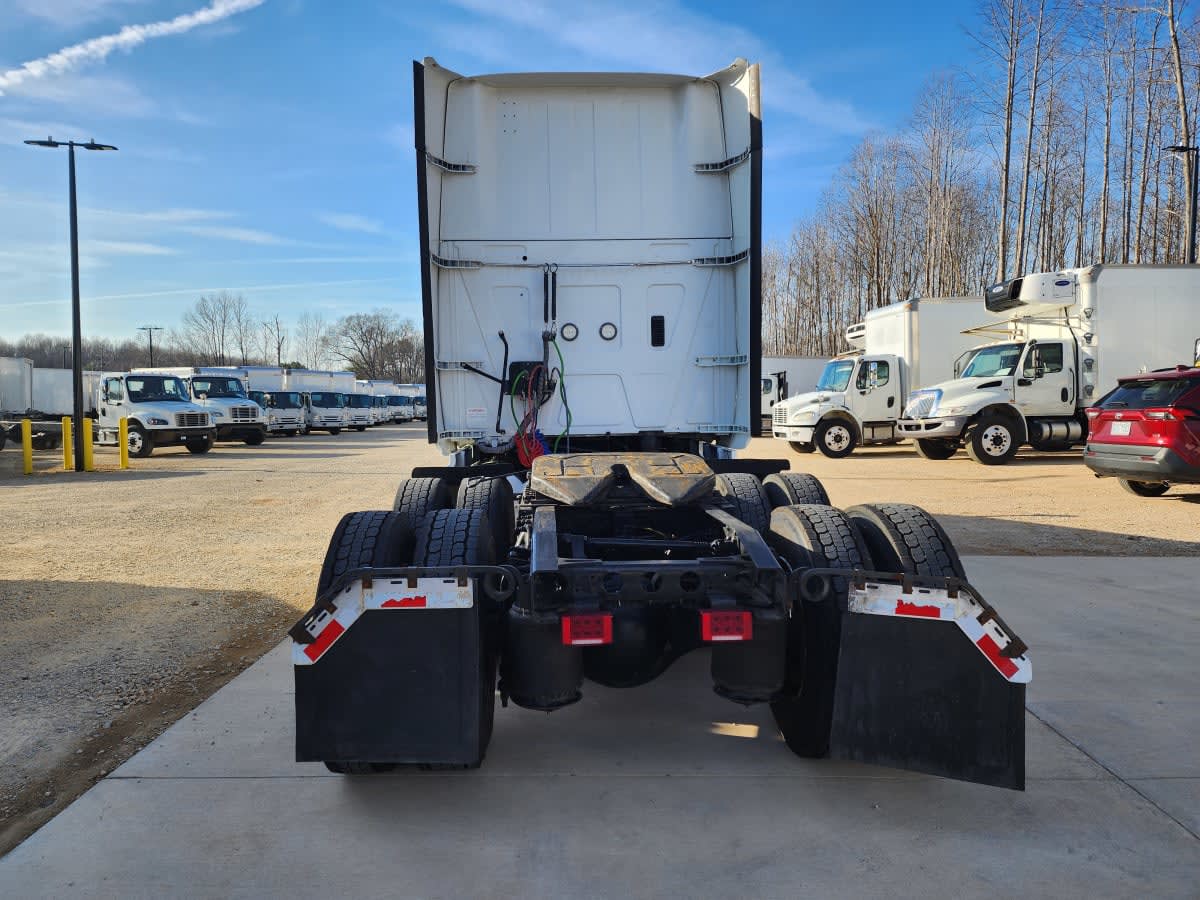 2020 International - image 5