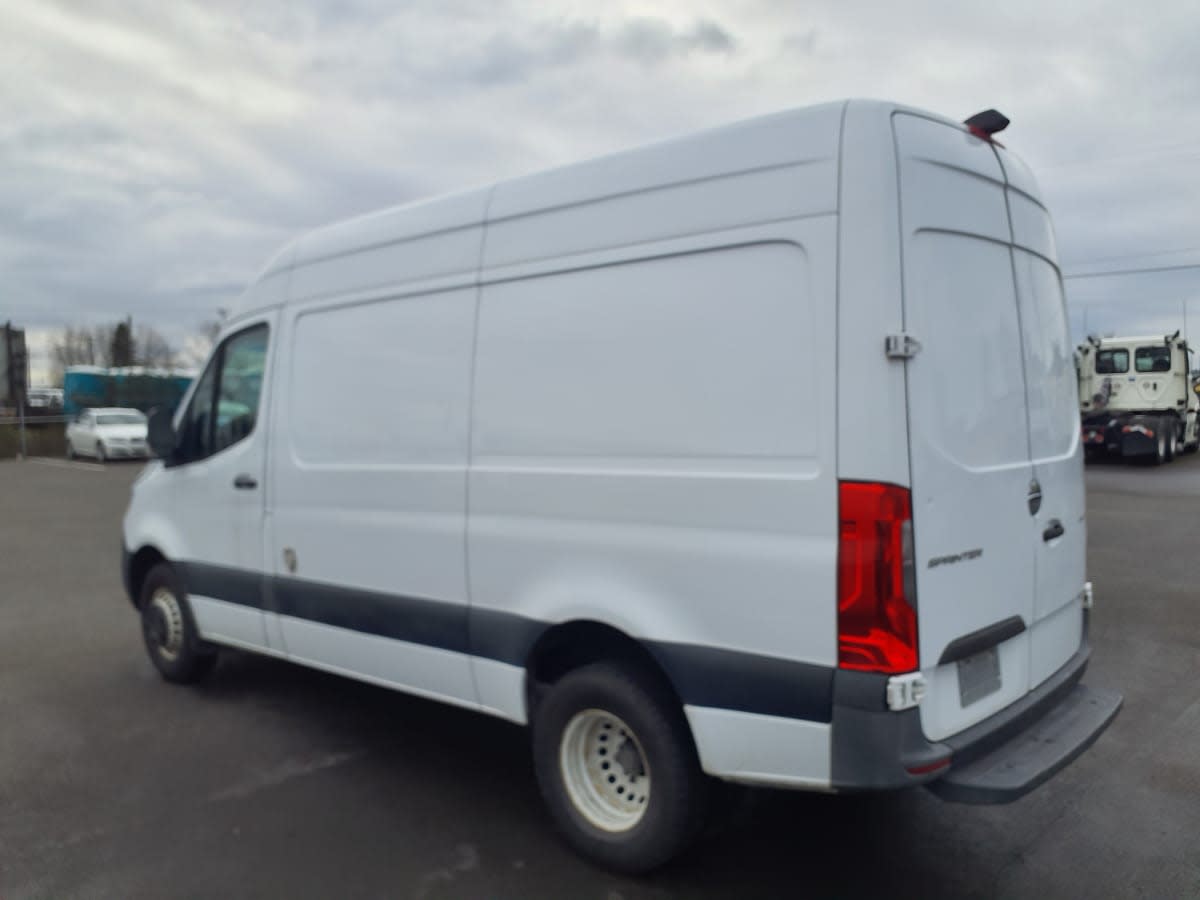 2019 Mercedes-Benz 2500 242598