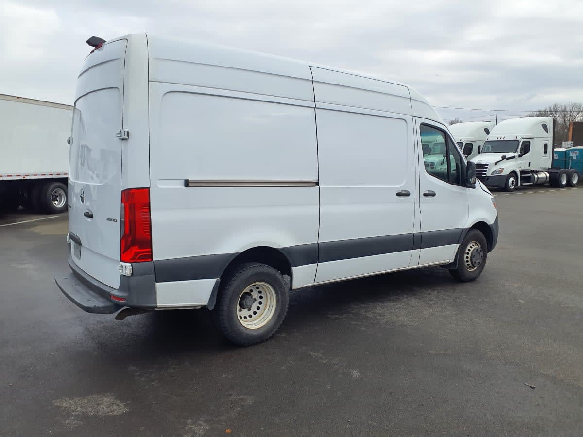 2019 Mercedes-Benz 2500 242598