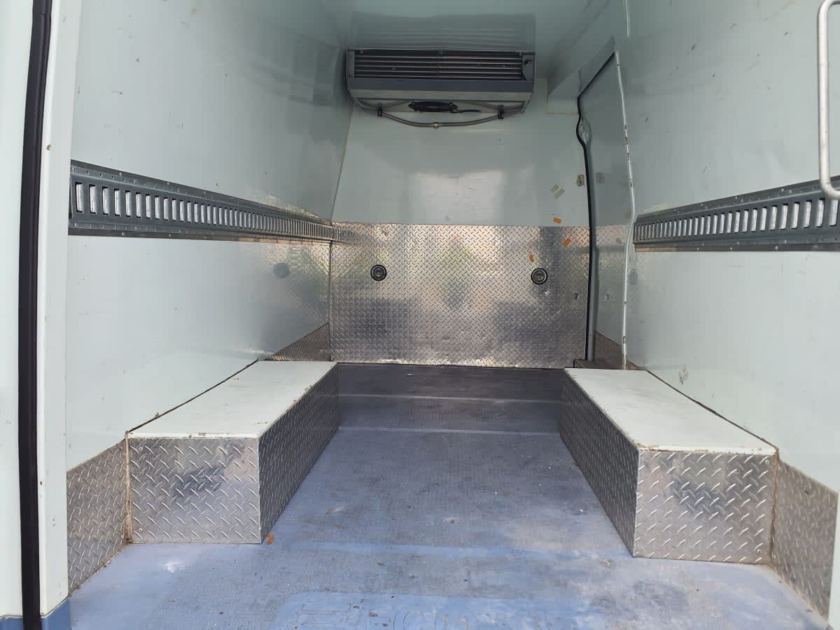 2019 Mercedes-Benz 2500 242598