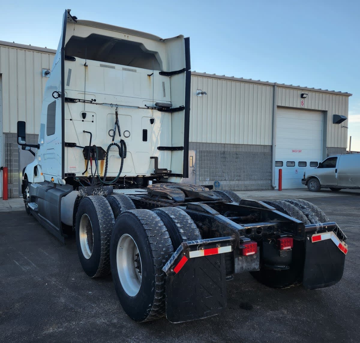 2020 Navistar International LT625 SLPR CAB 242636