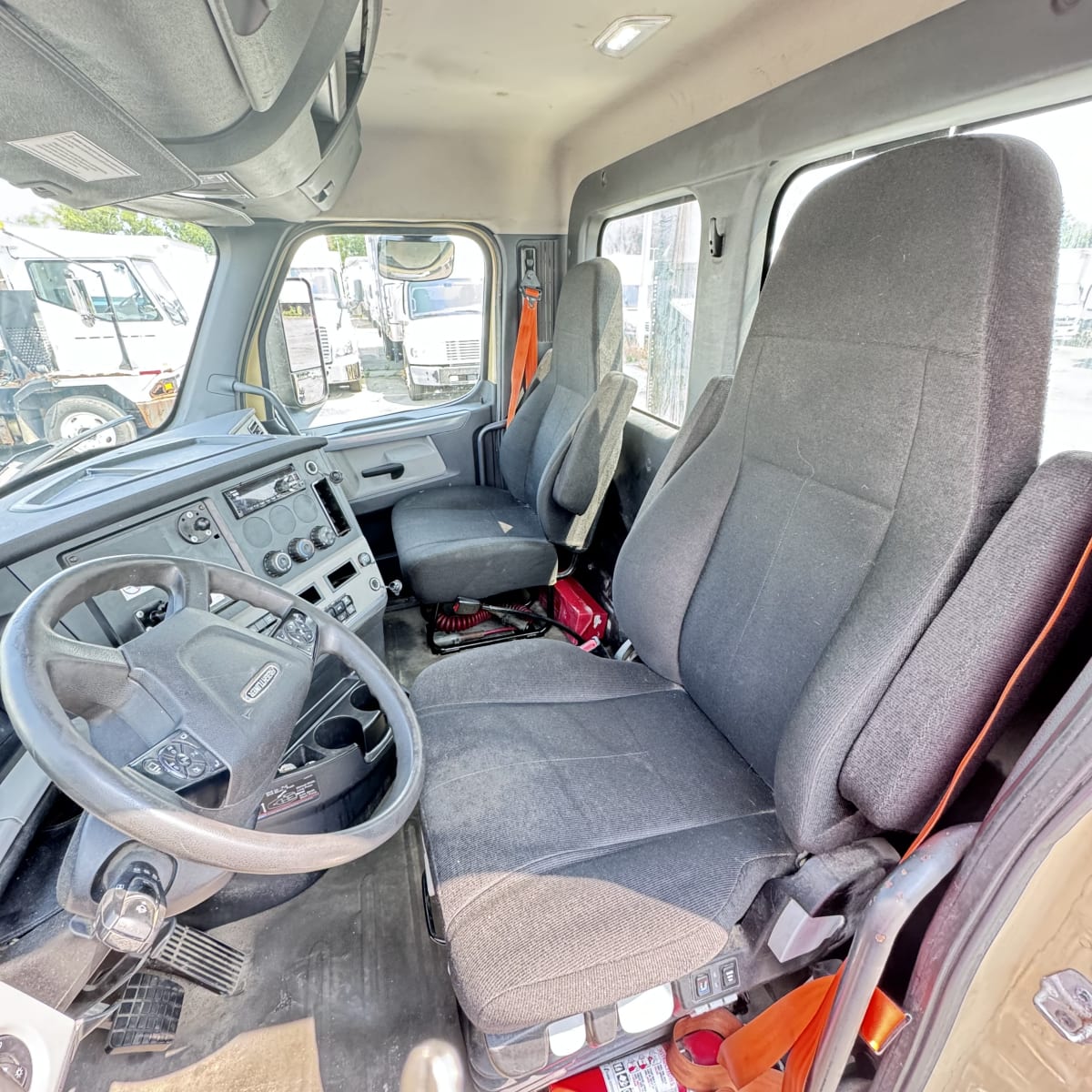 2020 Freightliner/Mercedes NEW CASCADIA PX12664 242845