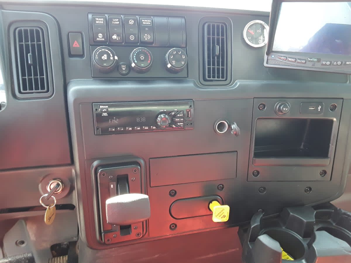 2020 Navistar International MV607 (4X2) 242877