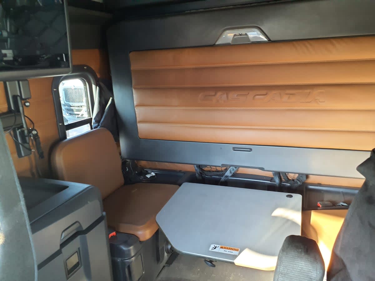 2020 Freightliner/Mercedes NEW CASCADIA PX12664 242915