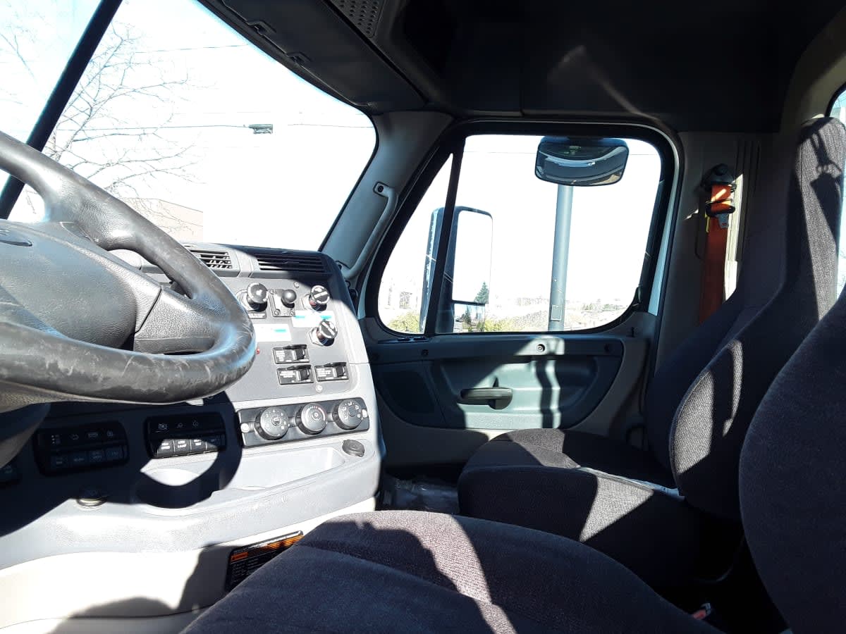 2020 Freightliner/Mercedes CASCADIA 125 242976