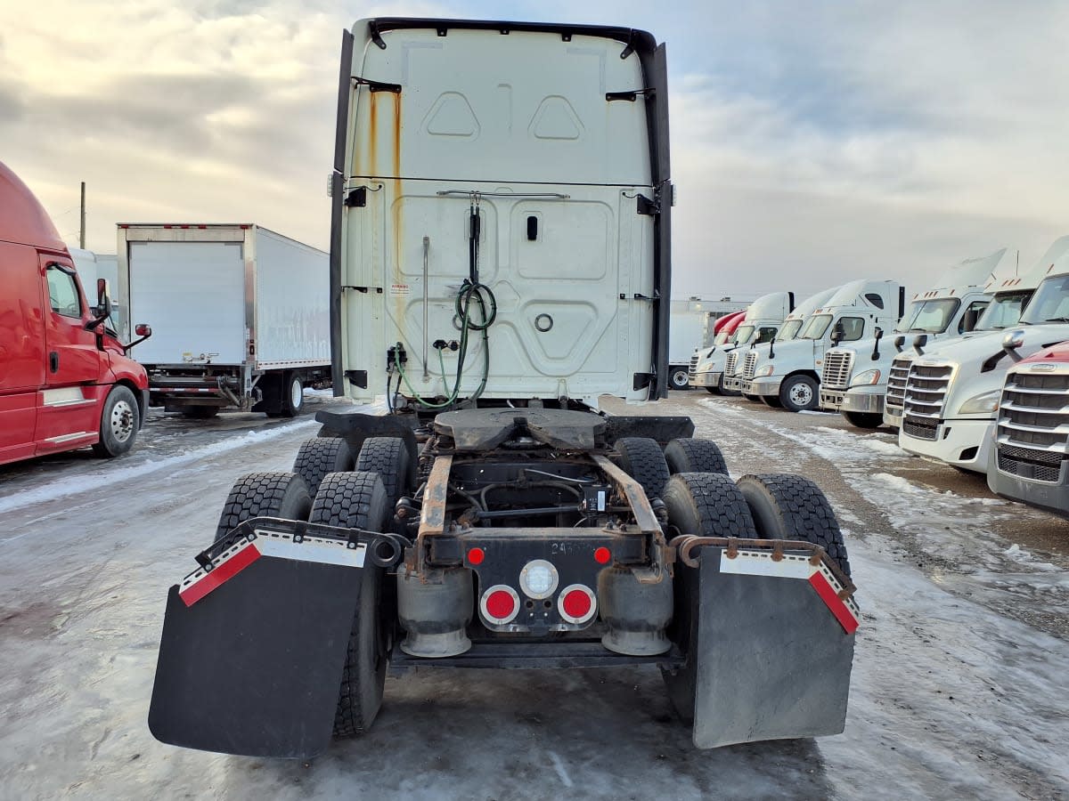 2020 Freightliner/Mercedes NEW CASCADIA 126 243070