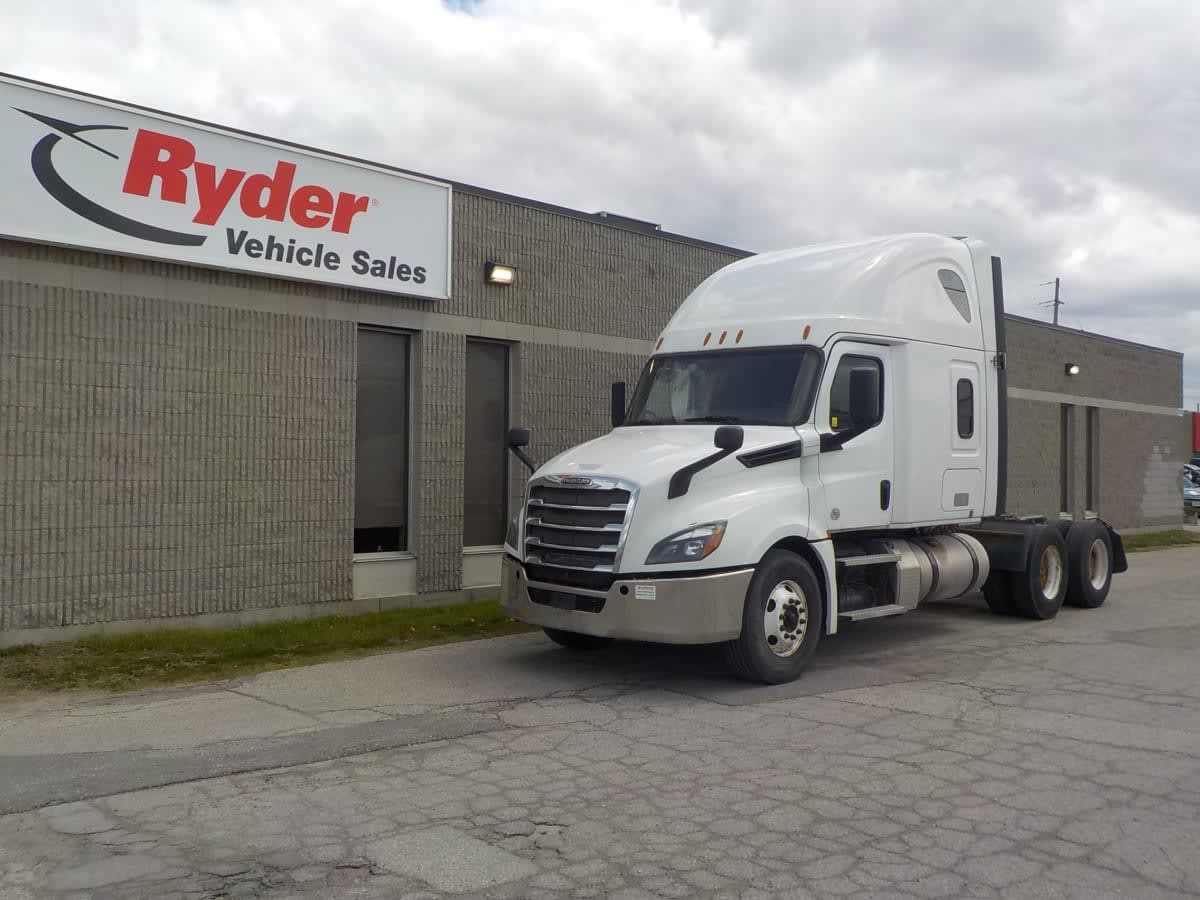 2020 Freightliner/Mercedes NEW CASCADIA 126 243071