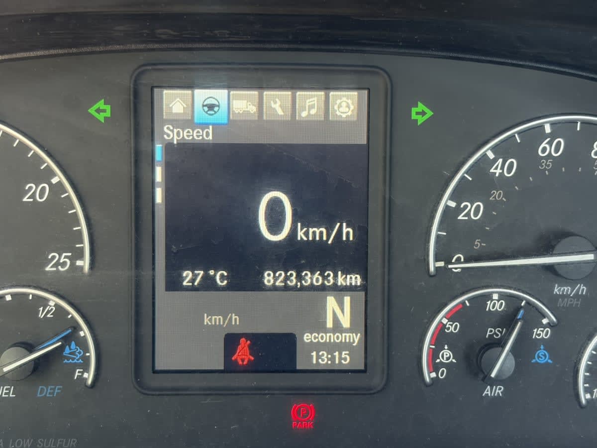 2020 Freightliner/Mercedes NEW CASCADIA 126 243085