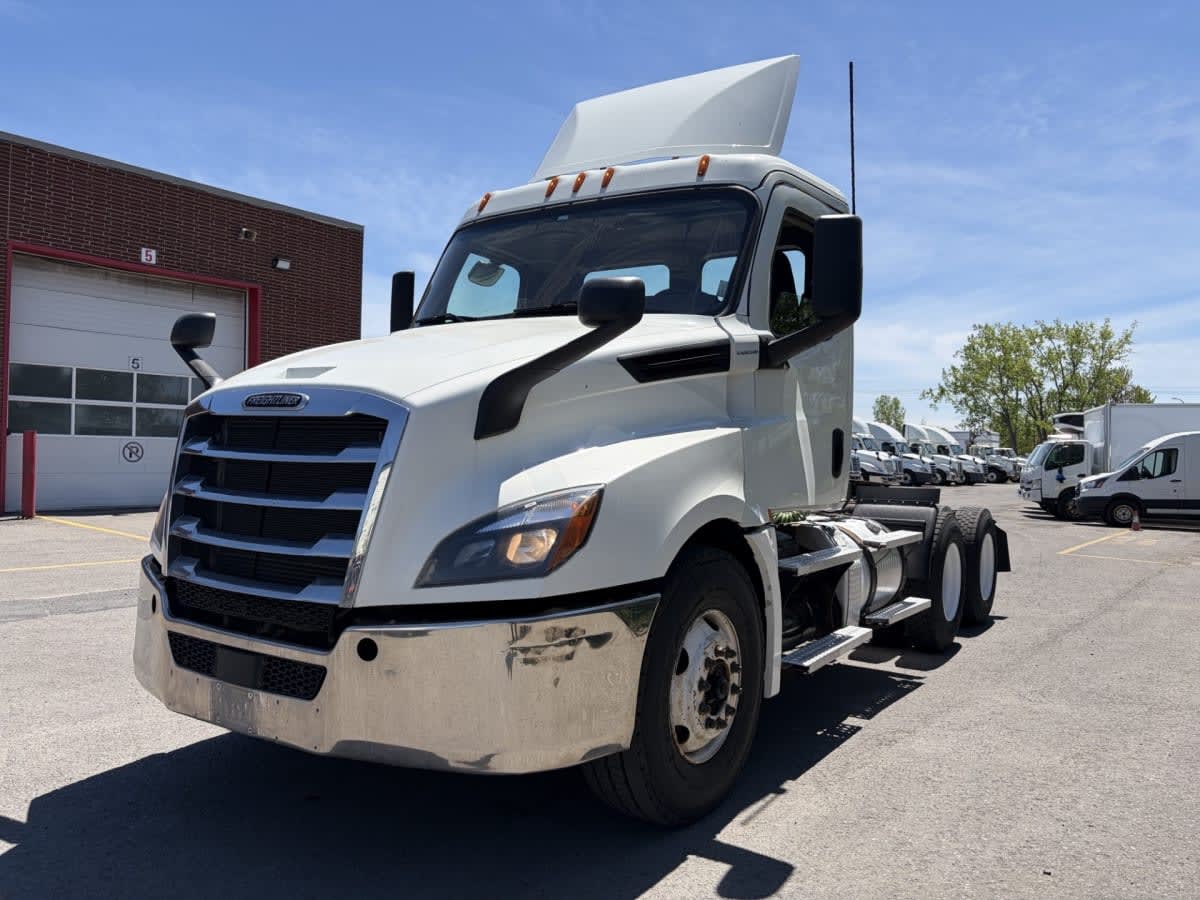 2020 Freightliner/Mercedes NEW CASCADIA 126 243085
