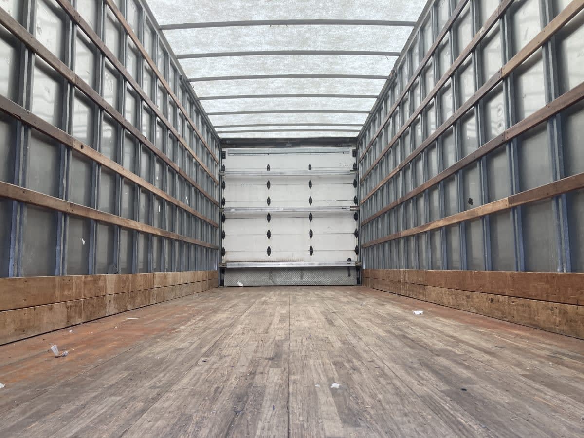 2020 Freightliner/Mercedes M2 106 243106