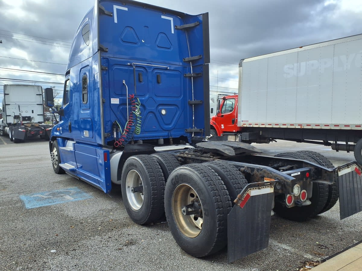 2020 Freightliner/Mercedes CASCADIA 125 243333