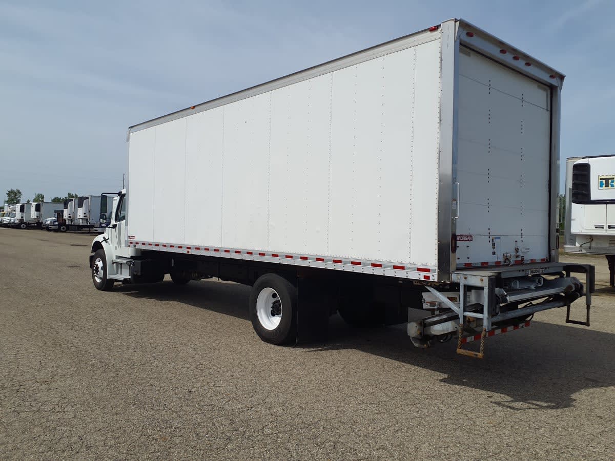2020 Freightliner/Mercedes M2 106 243371